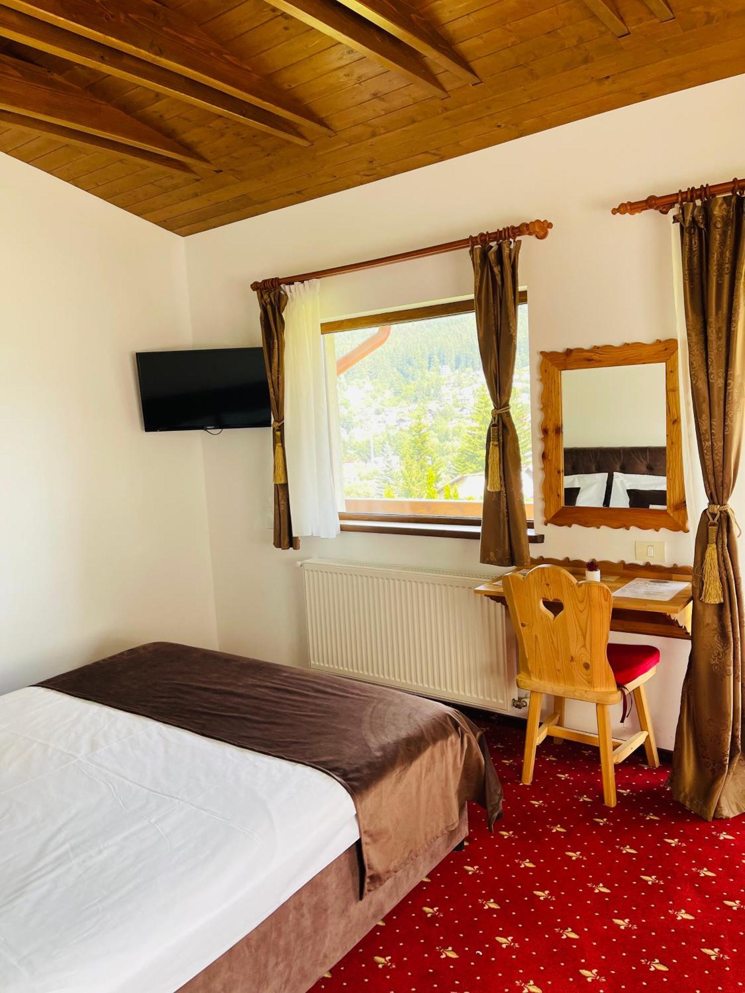 Casa Belcin Spa&Retreat Buşteni Εξωτερικό φωτογραφία